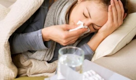 Dikkat! 'Kalp hastalari gripten daha cok korunmali'