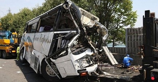 Japonya’da otobüs kazası: 14 ölü, 27 yaralı