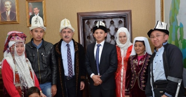 Kırgızlardan Başkan Uğur Polat’a Ziyaret