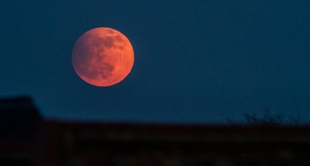 NASA: 'Kanlı Ay Tutulması Geliyor'